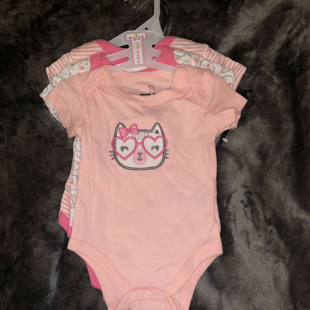 Short sleeve bodysuit
